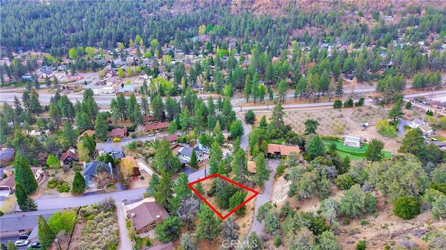 1050 Rivera Drive, Wrightwood, CA 92397