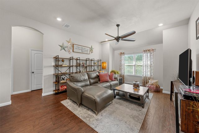 10217 Driskill Drive, Waco, TX 76708