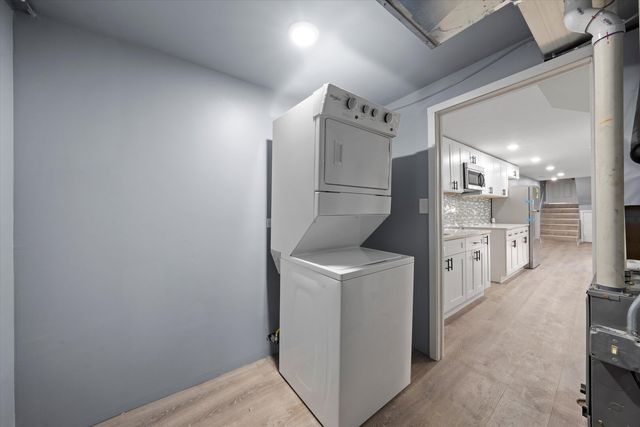 7716 S Kingston Avenue, Chicago, IL 60649