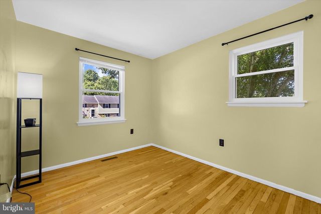 8249 VICTORIA RD, Millersville, MD 21108