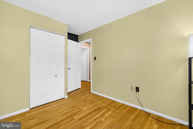 8249 VICTORIA RD, Millersville, MD 21108