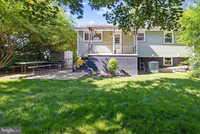 8249 VICTORIA RD, Millersville, MD 21108