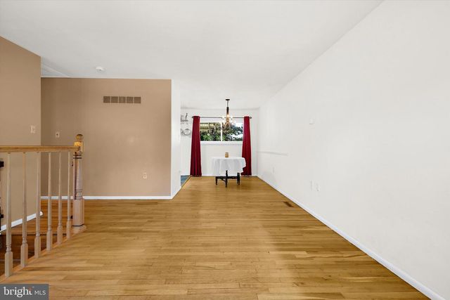 8249 VICTORIA RD, Millersville, MD 21108