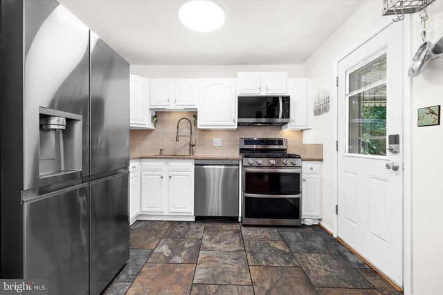 8249 VICTORIA RD, Millersville, MD 21108