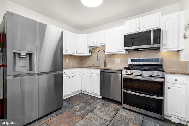 8249 VICTORIA RD, Millersville, MD 21108
