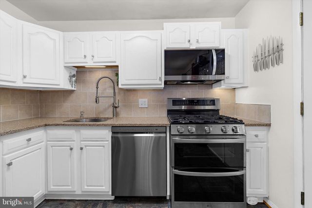 8249 VICTORIA RD, Millersville, MD 21108