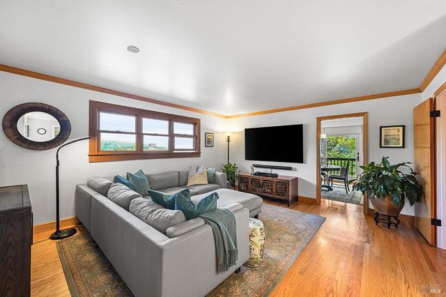 115 Oak Springs Dr, San Anselmo, CA 94960