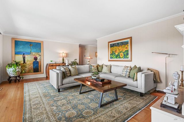 115 Oak Springs Dr, San Anselmo, CA 94960