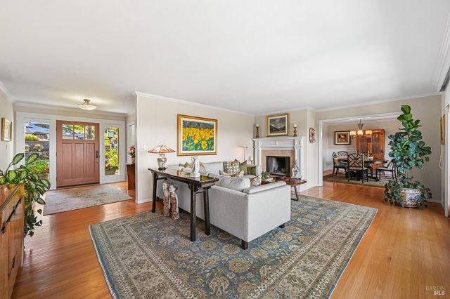 115 Oak Springs Dr, San Anselmo, CA 94960