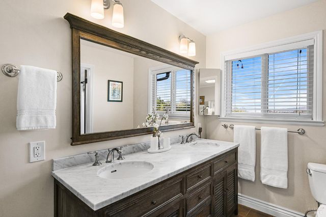 115 Oak Springs Dr, San Anselmo, CA 94960