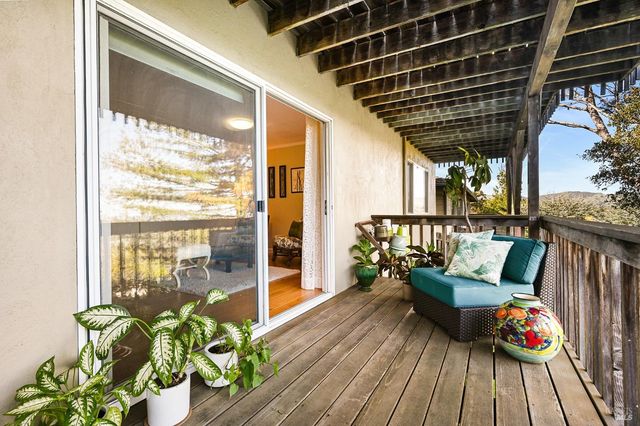 115 Oak Springs Dr, San Anselmo, CA 94960