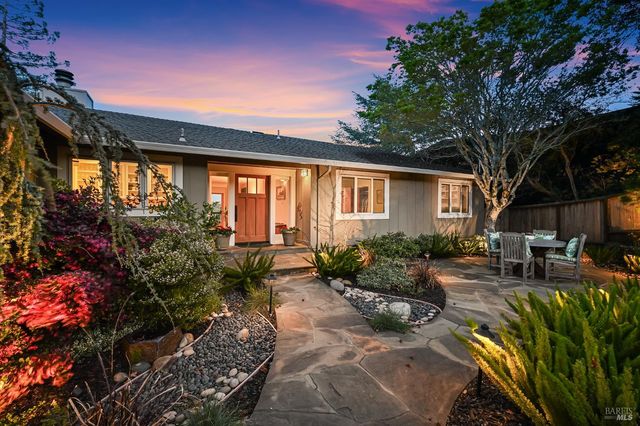 115 Oak Springs Dr, San Anselmo, CA 94960