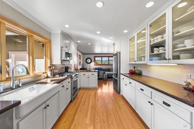 115 Oak Springs Dr, San Anselmo, CA 94960