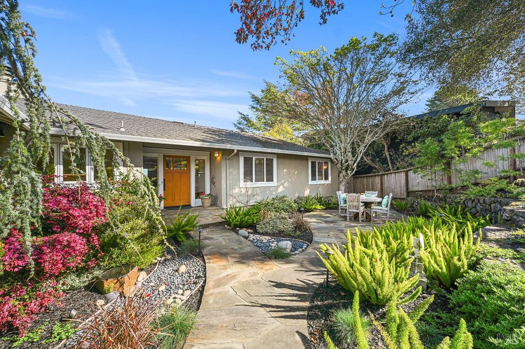 115 Oak Springs Dr, San Anselmo, CA 94960