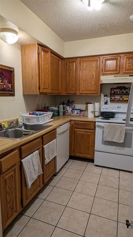 1102 Dartmouth Ave, San Marcos, TX 78666