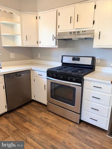 6301 JULIAN ST, Springfield, VA 22150