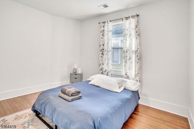 72 Fair St, East Orange City, NJ 07017