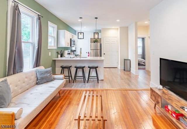 72 Fair St, East Orange City, NJ 07017