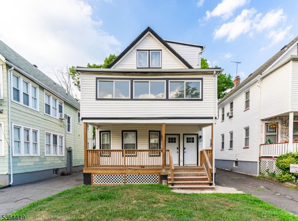 72 Fair St, East Orange City, NJ 07017