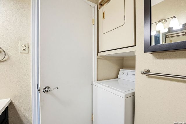4803 Hamilton Wolfe Rd Apt 914, San Antonio, TX 78229