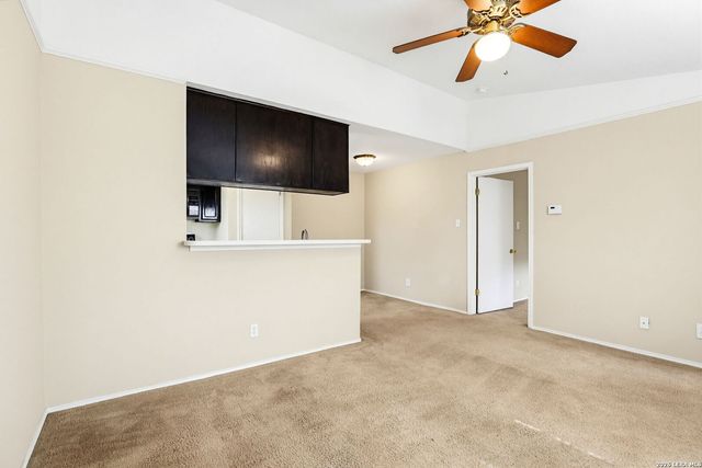 4803 Hamilton Wolfe Rd Apt 914, San Antonio, TX 78229
