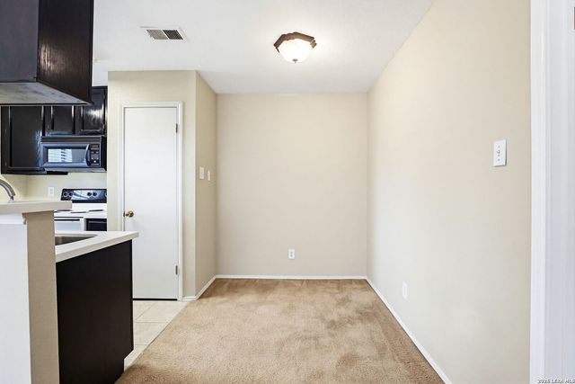 4803 Hamilton Wolfe Rd Apt 914, San Antonio, TX 78229
