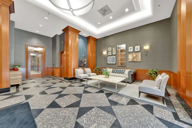 545 N Dearborn Street 1202, Chicago, IL 60654