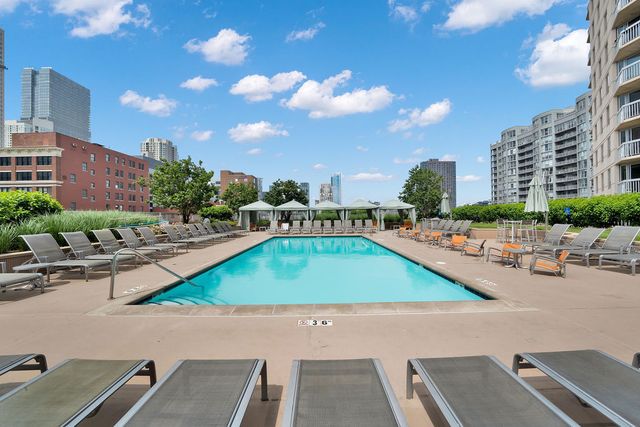 545 N Dearborn Street 1202, Chicago, IL 60654