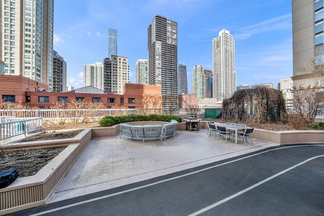 545 N Dearborn Street 1202, Chicago, IL 60654