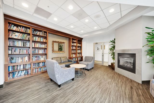 545 N Dearborn Street 1202, Chicago, IL 60654