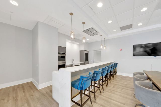 545 N Dearborn Street 1202, Chicago, IL 60654
