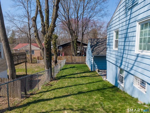 30 Lucy Street, Hamden, CT 06514
