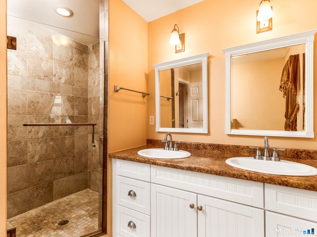 30 Lucy Street, Hamden, CT 06514