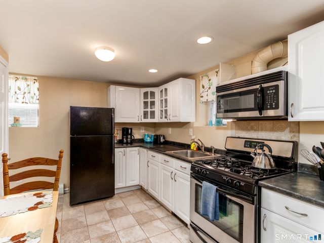 30 Lucy Street, Hamden, CT 06514