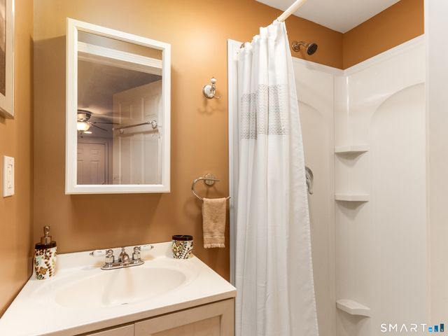 30 Lucy Street, Hamden, CT 06514