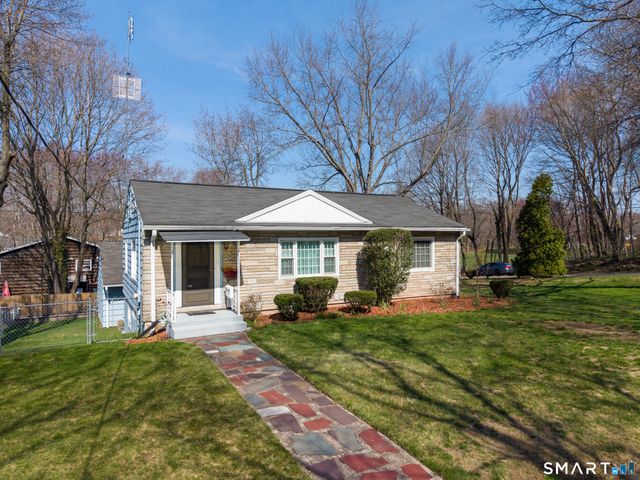 30 Lucy Street, Hamden, CT 06514