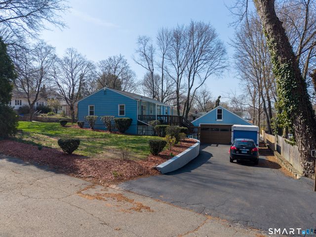 30 Lucy Street, Hamden, CT 06514