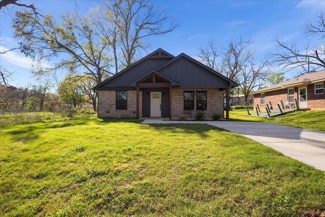 405 S Short Street, Troup, TX 75789