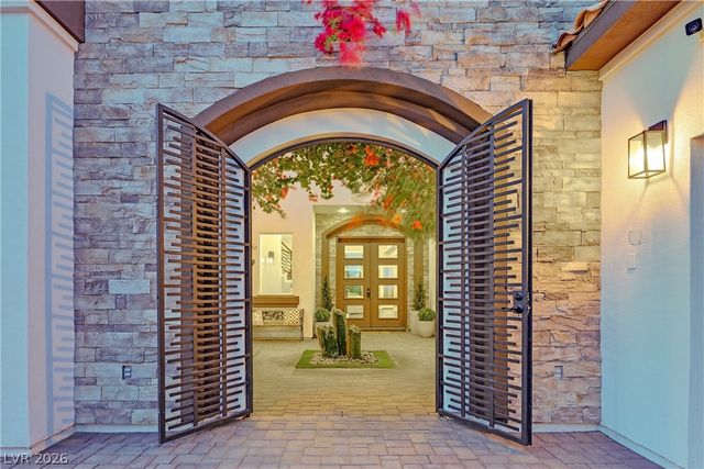 6 Rue Du Ville Way, Henderson, NV 89011