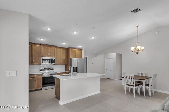 63 PRESIDENT Lane, Palm Coast, FL 32164