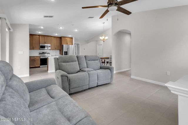 63 PRESIDENT Lane, Palm Coast, FL 32164