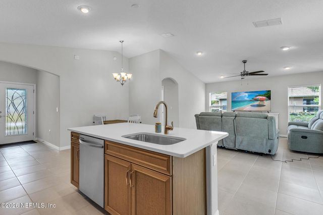 63 PRESIDENT Lane, Palm Coast, FL 32164