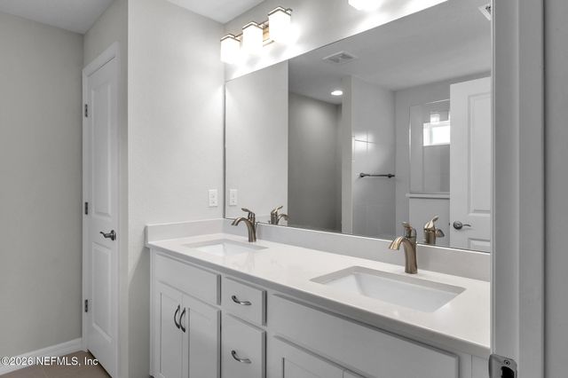 63 PRESIDENT Lane, Palm Coast, FL 32164