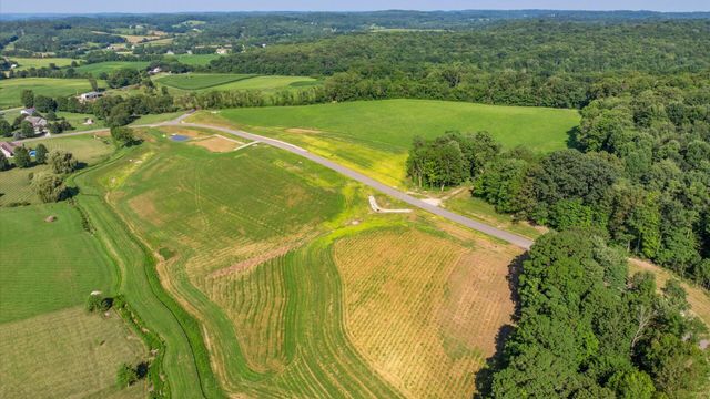 142 Linnridge Drive SE, Lot 26, Newark, OH 43055