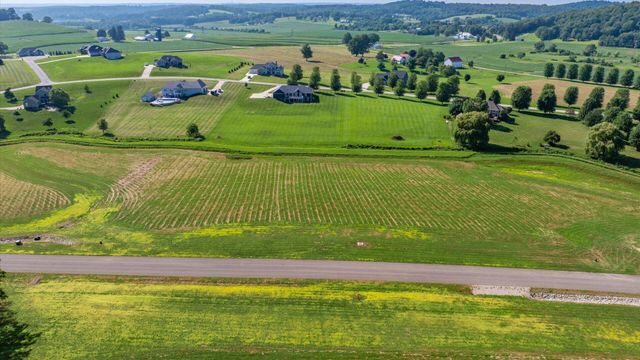 142 Linnridge Drive SE, Lot 26, Newark, OH 43055