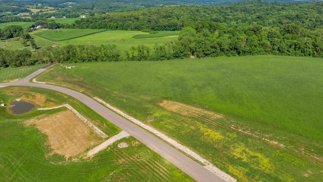 142 Linnridge Drive SE, Lot 26, Newark, OH 43055