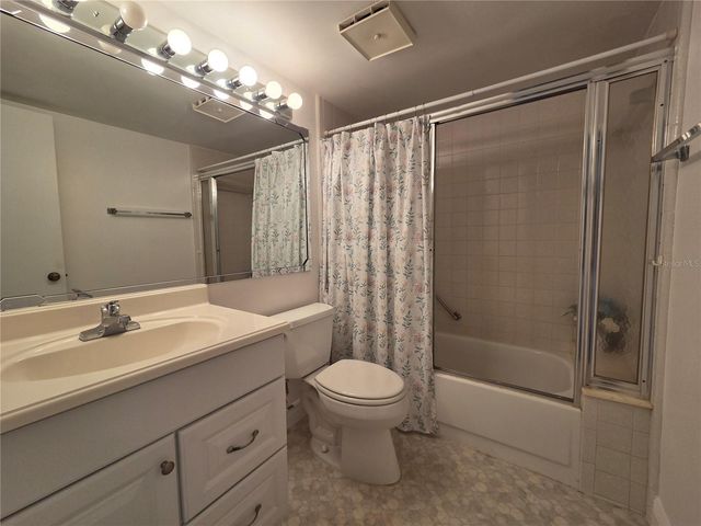 1700 PINE RIDGE WAY E C1, Palm Harbor, FL 34684