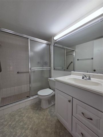 1700 PINE RIDGE WAY E C1, Palm Harbor, FL 34684