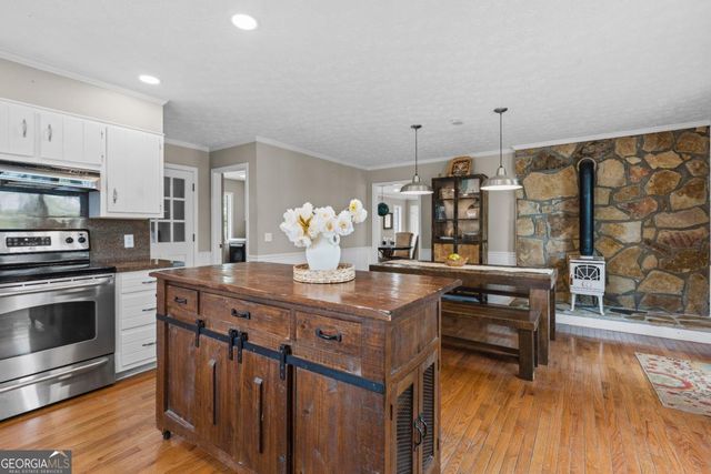 8360 Lanier Drive, Cumming, GA 30041