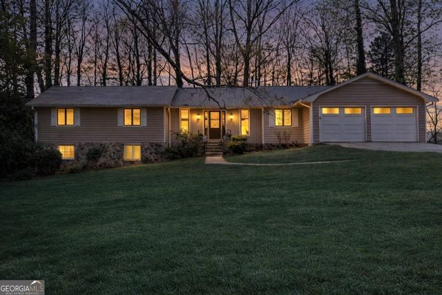 8360 Lanier Drive, Cumming, GA 30041